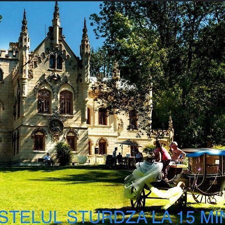 Stef Rooms Tirgu Frumos Kültér fotó