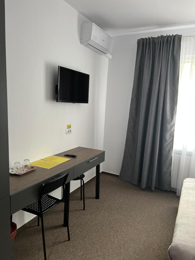 Stef Rooms Tirgu Frumos Kültér fotó