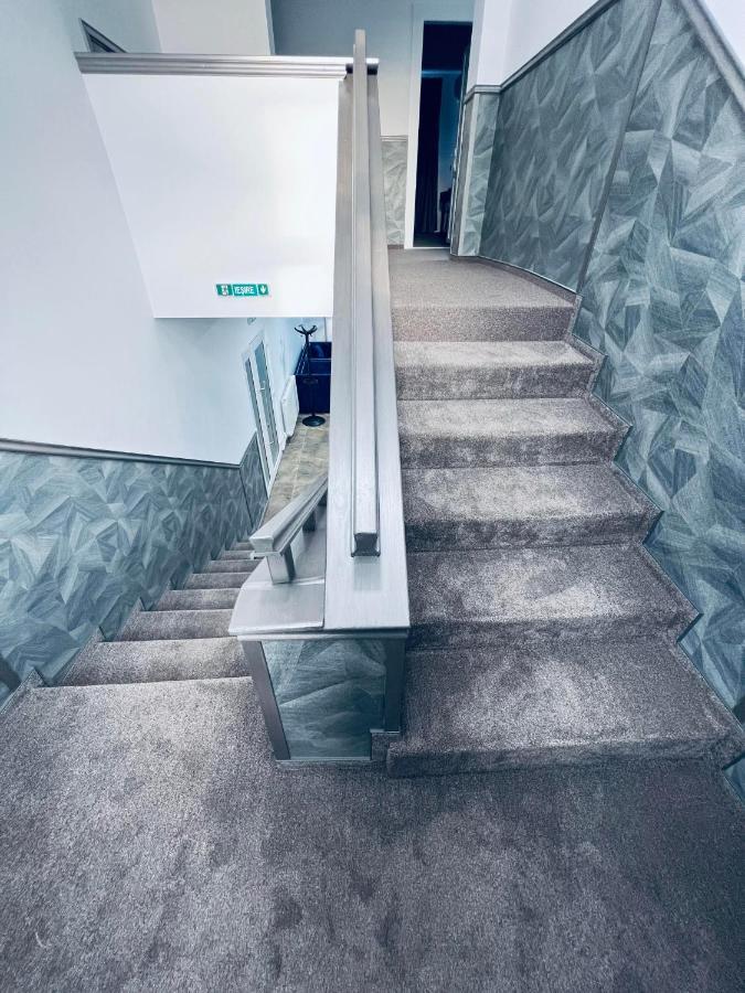 Stef Rooms Tirgu Frumos Kültér fotó