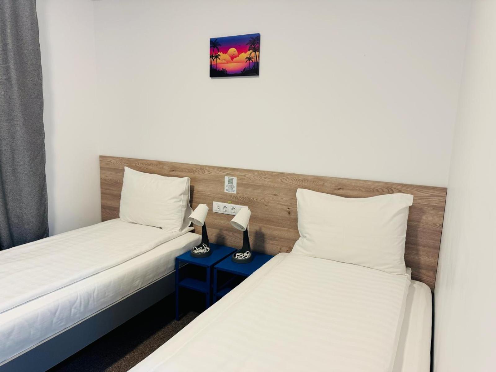 Stef Rooms Tirgu Frumos Kültér fotó